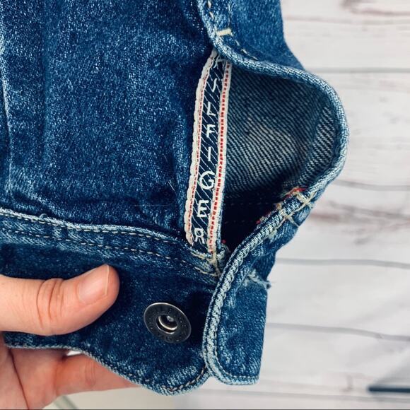 Tommy Hilfiger denim jean jacket pockets - Picture 9 of 12